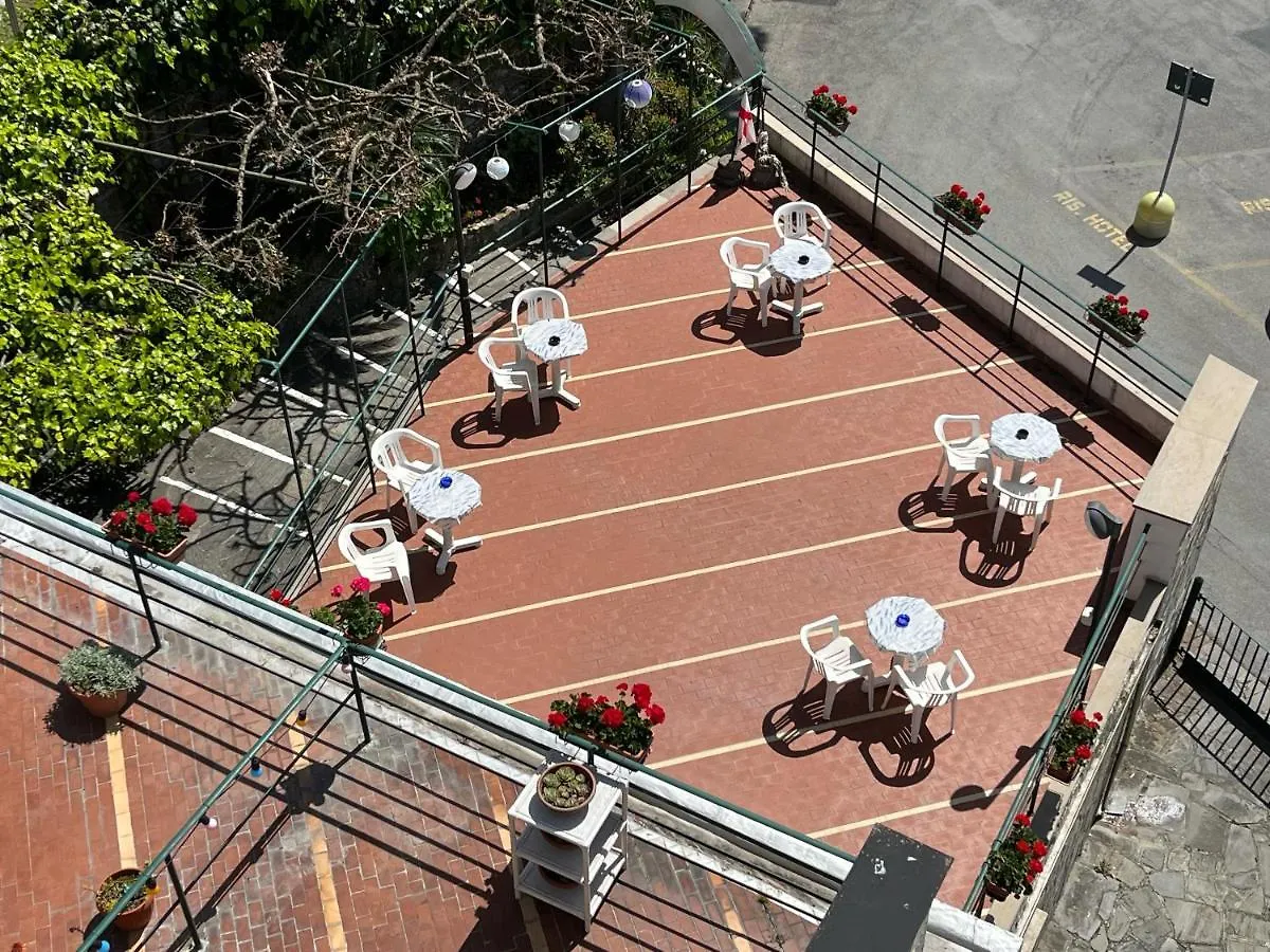 **  Hotel Zoagli İtalya
